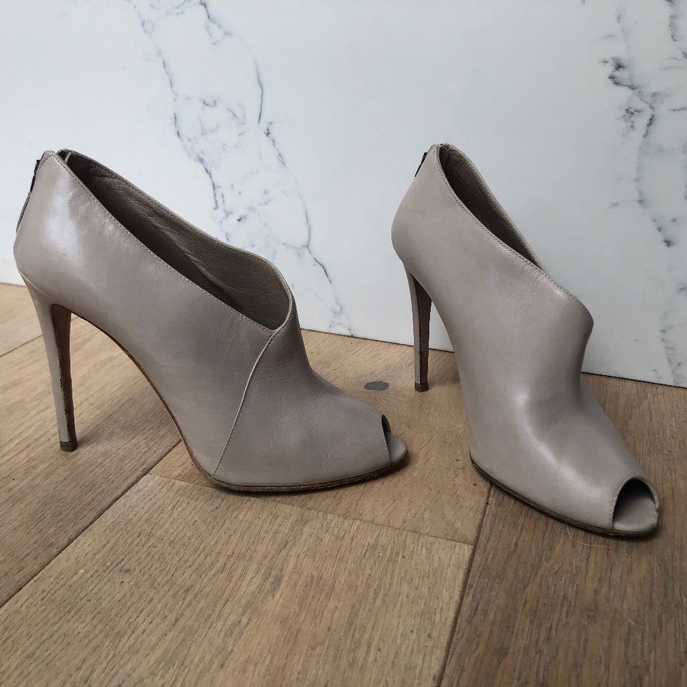 Prada Pumps